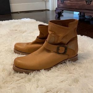 Rare FRYE Veronica Booties 10M (worn once)